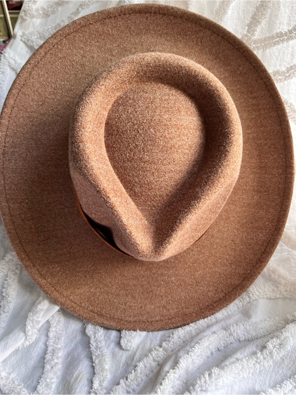 Women’s Classic Felt Fedora Hat - Tan